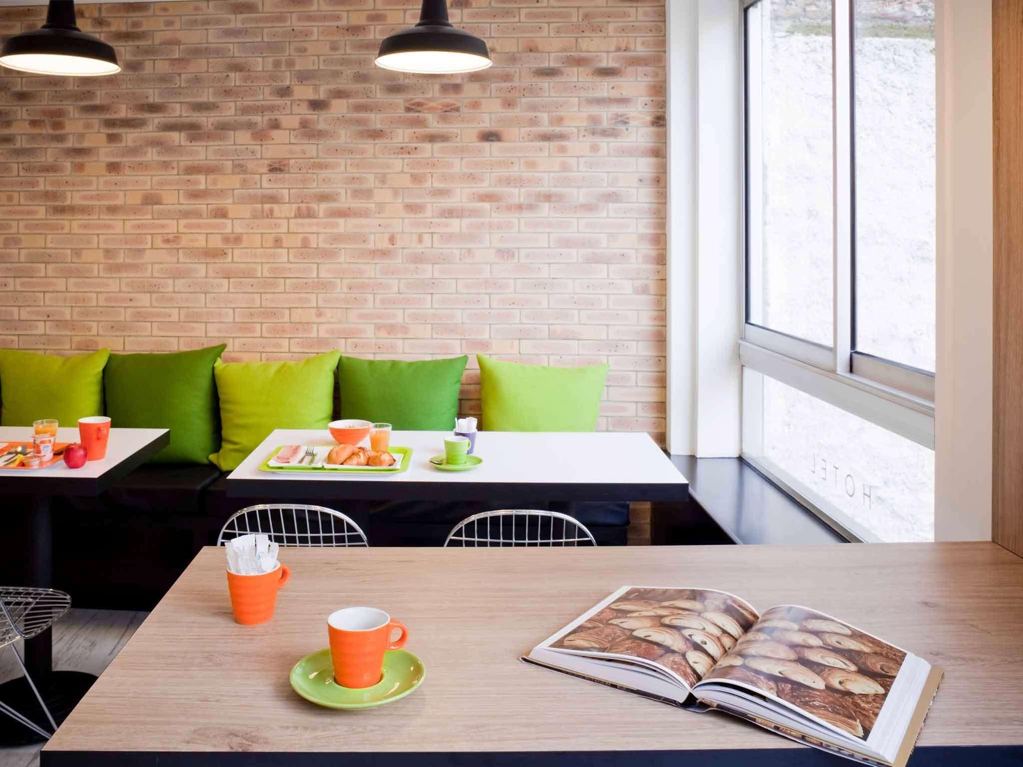 Ibis Styles Paris Buttes Chaumont Hotel Exterior foto