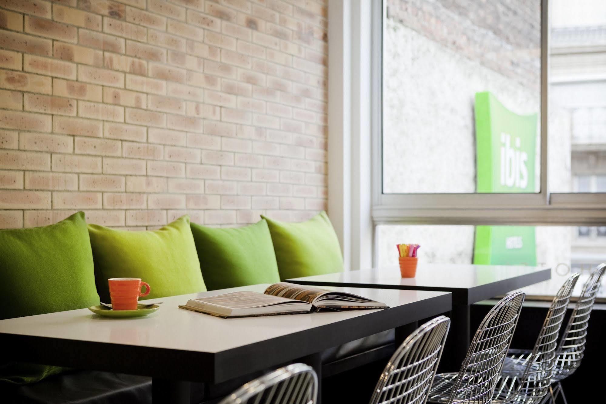 Ibis Styles Paris Buttes Chaumont Hotel Exterior foto